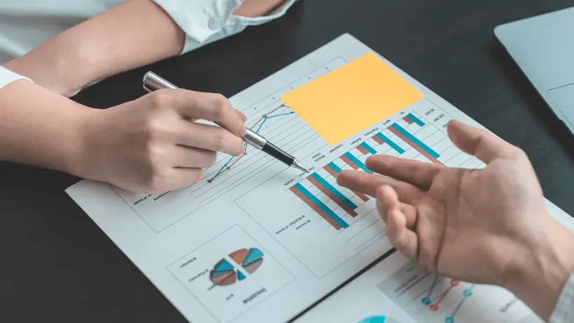 Business Growth Graphic Two hands building a growing graph, symbolizing collaboration and success. ITM Enterprise helps businesses in south Florida scale new heights through expert consulting, strategic guidance and funding.